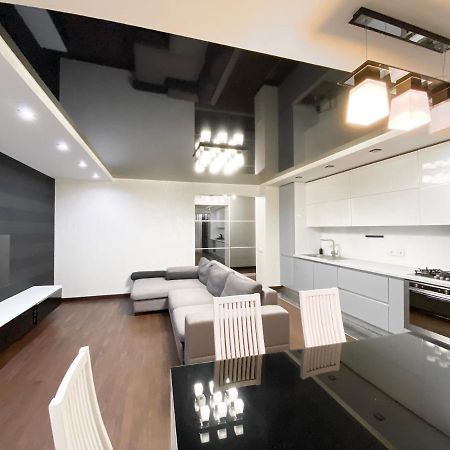 Luxury 2-Bedroom River View Dnjepropetovsk Buitenkant foto