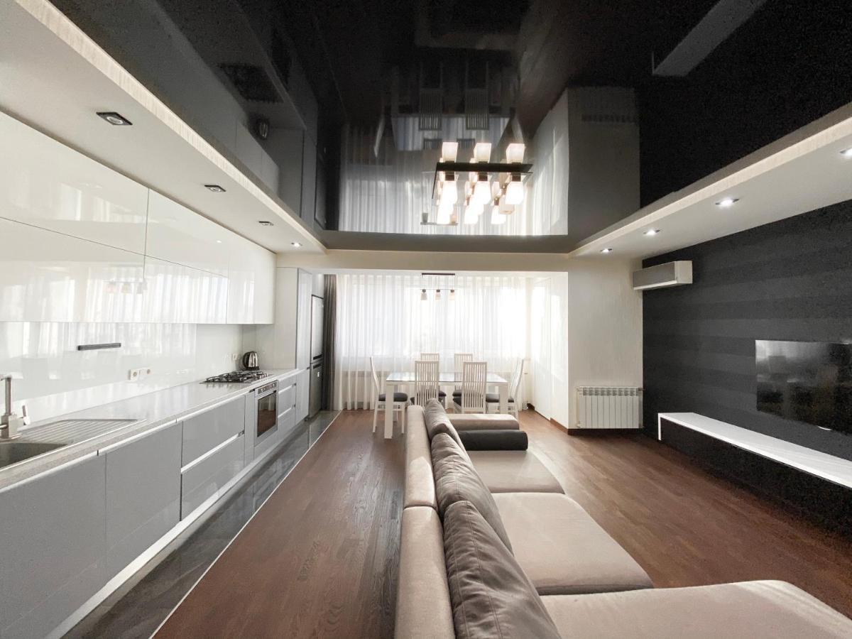 Luxury 2-Bedroom River View Dnjepropetovsk Buitenkant foto