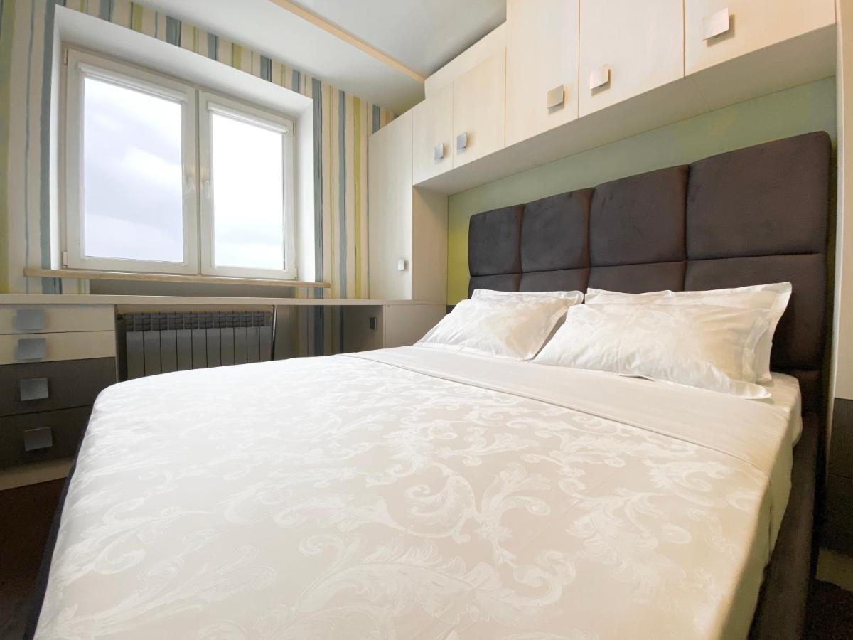 Luxury 2-Bedroom River View Dnjepropetovsk Buitenkant foto